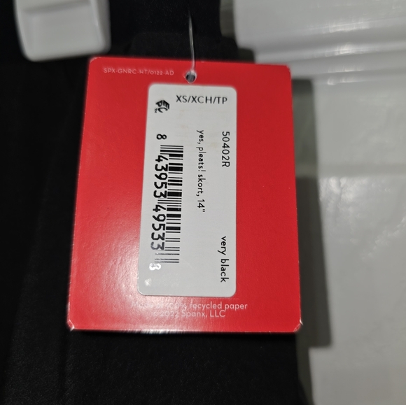 SPANX, Women's XS/XCH/TP Black Pleated Skort, NWT - Picture 4 of 11